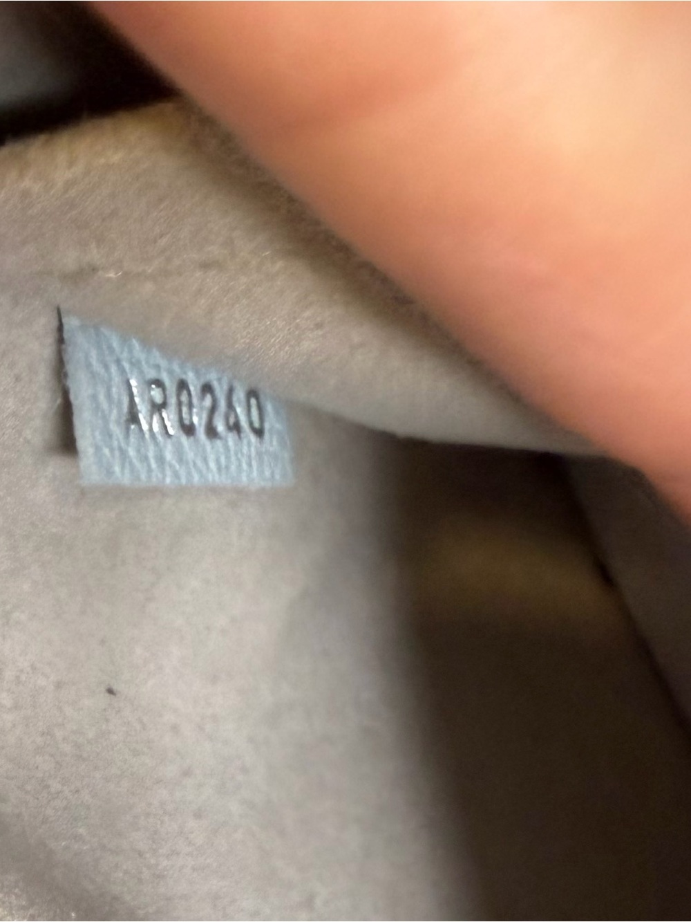 Louis Vuitton Lockme II BB - Picture 15 of 16